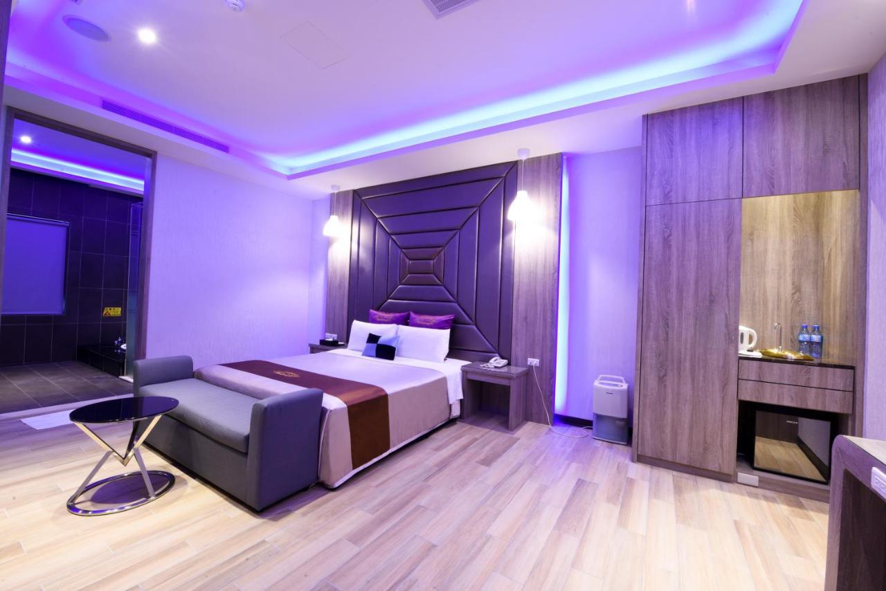 Purple Rainbow Motel Taipeh Exterior foto