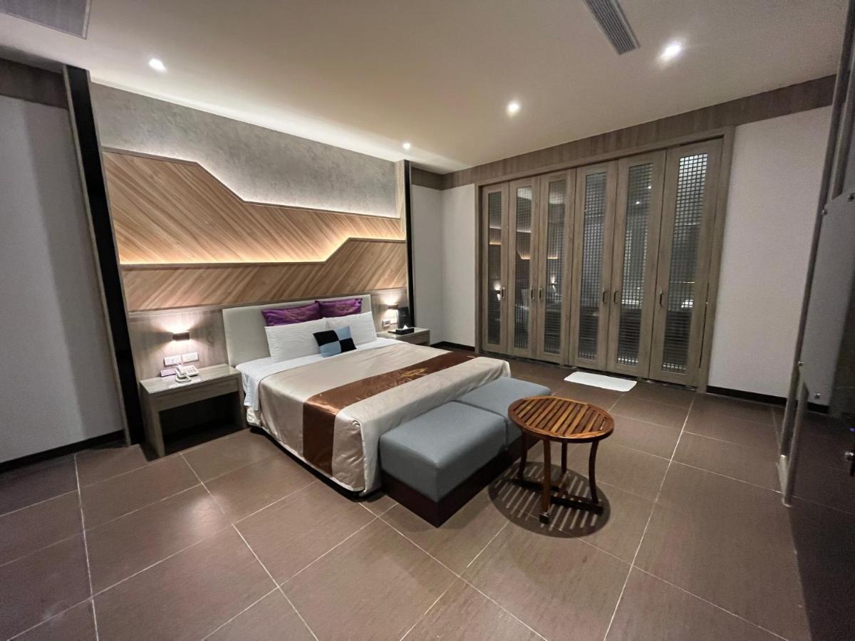 Purple Rainbow Motel Taipeh Exterior foto